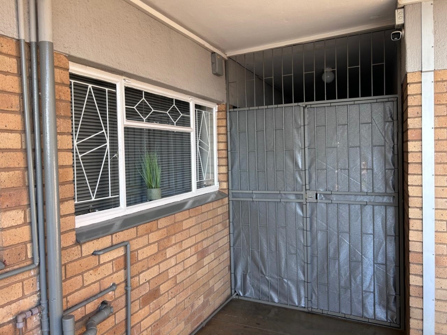 2 Bedroom Property for Sale in Baillie Park North West